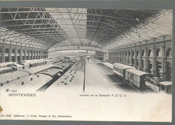 URUGUAY MONTEVIDEO INTERIOR DE LA ESTACION F.C.C.U