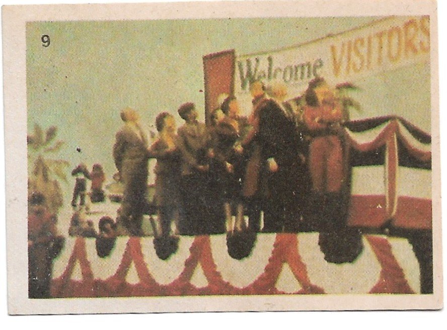 FIGURITA DE INVASÍON EXTRATERRESTRE 1984 N°9