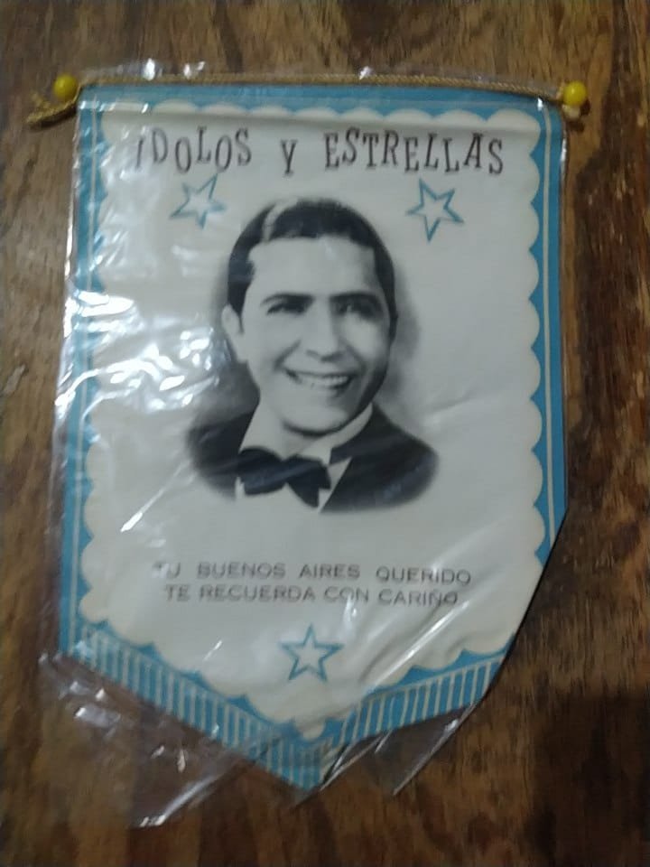 BANDERIN IDOLOS Y ESTRELLAS GARDEL