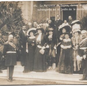 POSTAL 45. LA MARQUESA DE NAJERA , DAMAS ARGENTINAS Y DELEGADOS EXTRANGEROS EN EL JARDIN DE LA RESIDENCIA DE S.A.
