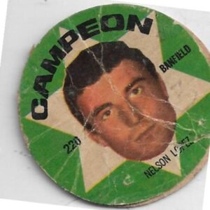 FIGURITA ARGENTINA CAMPEON 1966 NELSON LOPEZ N°22O BANDFIELD